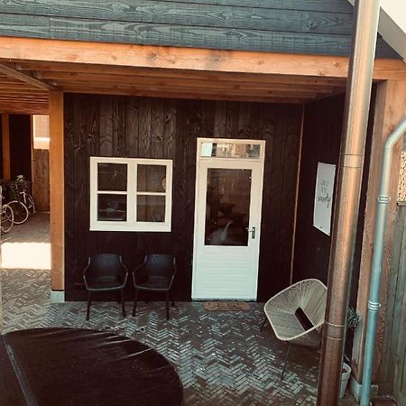 Villa Tiny House Thuus Sint Annaland Exterior foto