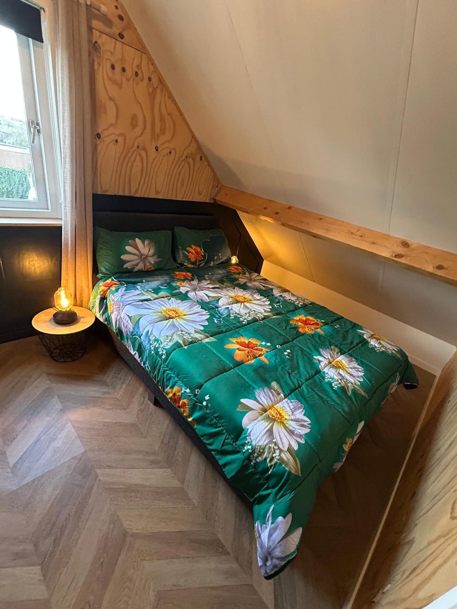 Villa Tiny House Thuus Sint Annaland Exterior foto
